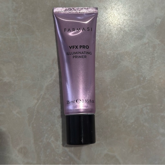 Farmasi Illuminating Primer in Shimmering Pink - Picture 5 of 6